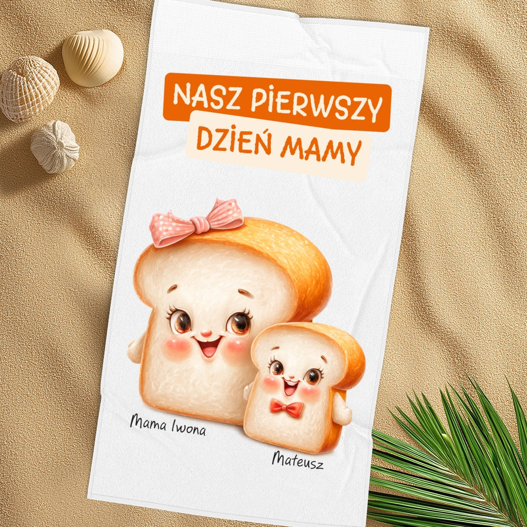 Ręcznik „Nasze Pierwsze Święto Matki” – Spersonalizowany Prezent z Imionami Mamy i Dziecka