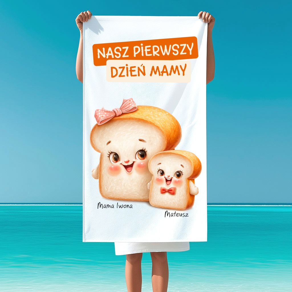 Ręcznik „Nasze Pierwsze Święto Matki” – Spersonalizowany Prezent z Imionami Mamy i Dziecka
