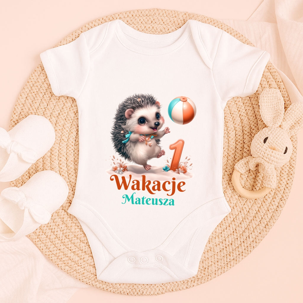 Personalizowane Body z Imieniem na Pierwsze Wakacje – Jeżyk, Lato, Dziecko