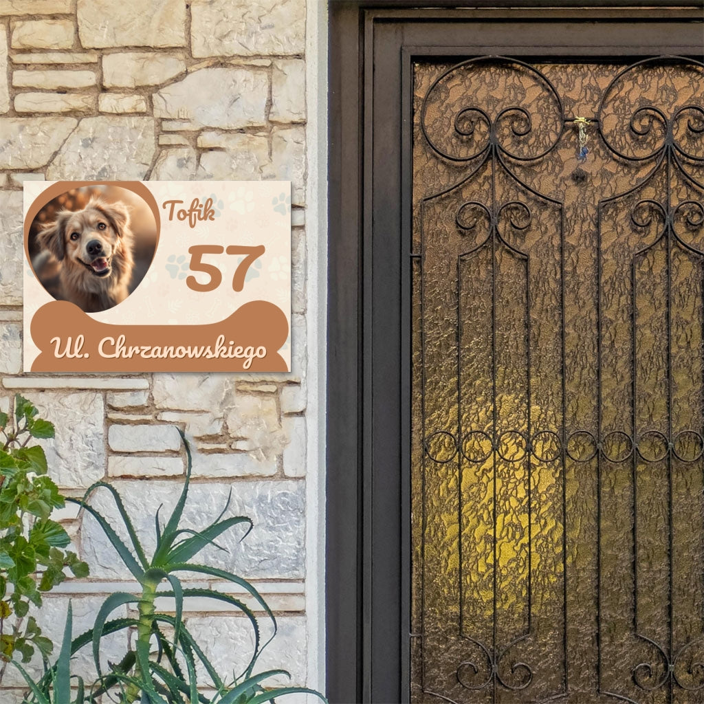 Personalizowana Tabliczka z Psem – Numer Domu i Ulica