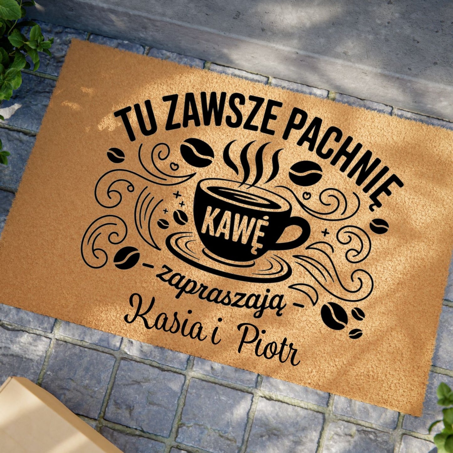 Personalizowana wycieraczka – Tu Zawsze Pachnie Kawą z Imionami