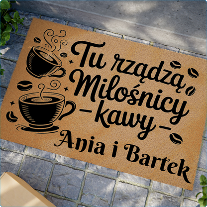 Wycieraczka Personalizowana – Tu Rządzą Miłośnicy Kawy z Imionami