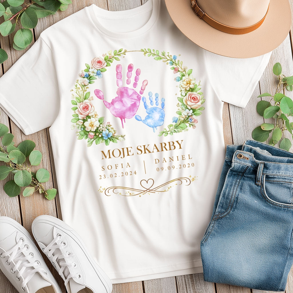 Personalizowana koszulka dla Mamy „Moje Skarby” z imionami i datą urodzenia – odcisk dłoni dziecka – prezent na Dzień Matki