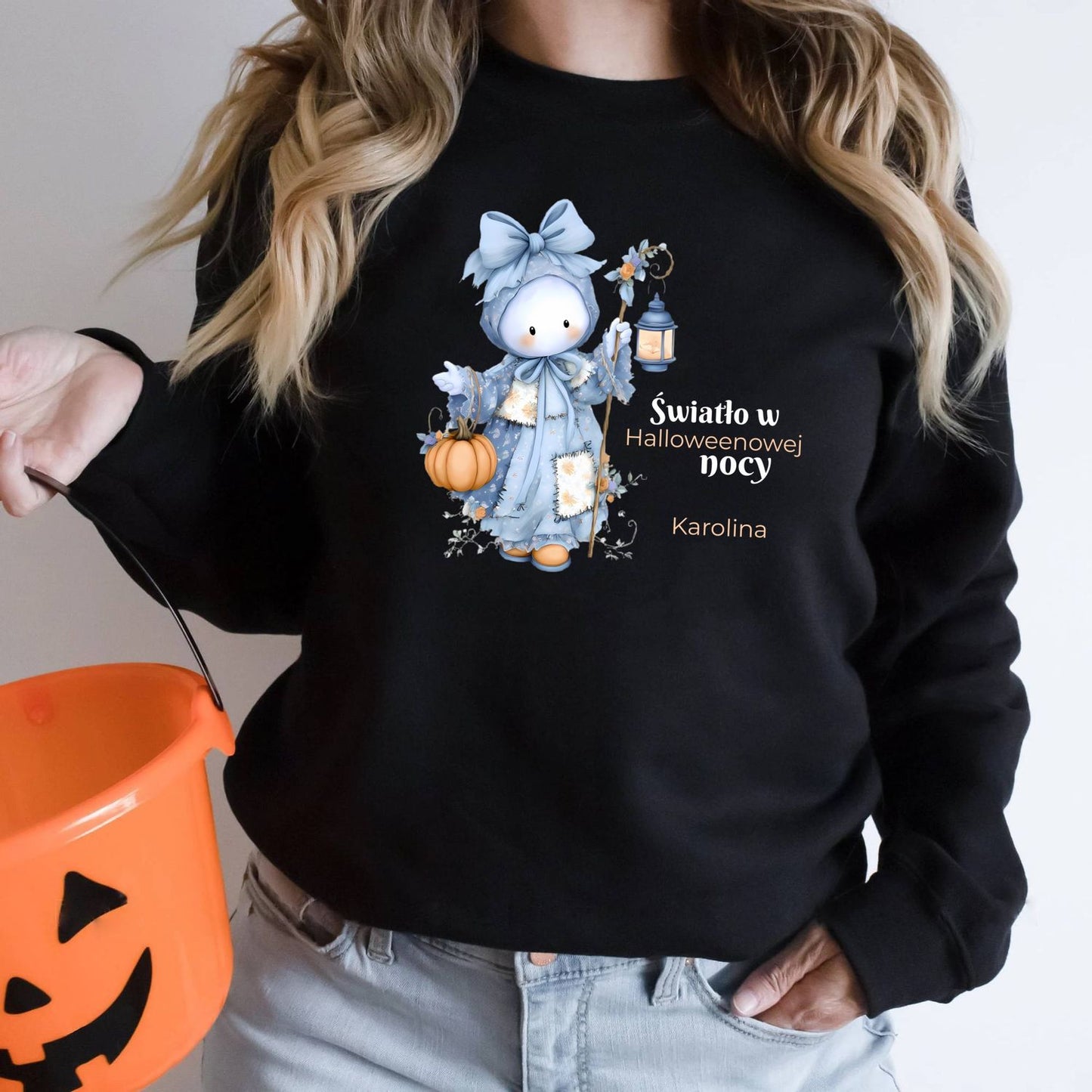 Bluza Unisex „Światło w Halloweenowej Nocy” – Personalizowana Bluza
