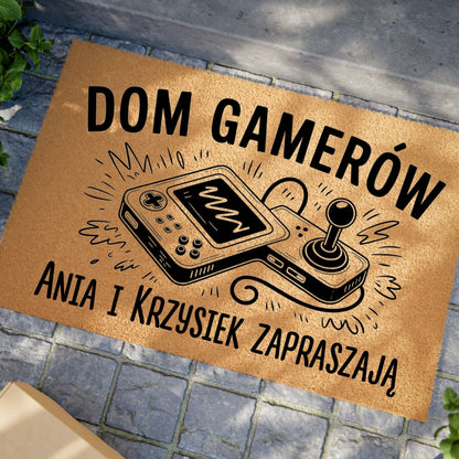 Wycieraczka Personalizowana – Dom Gamerów z Twoim Nazwiskiem
