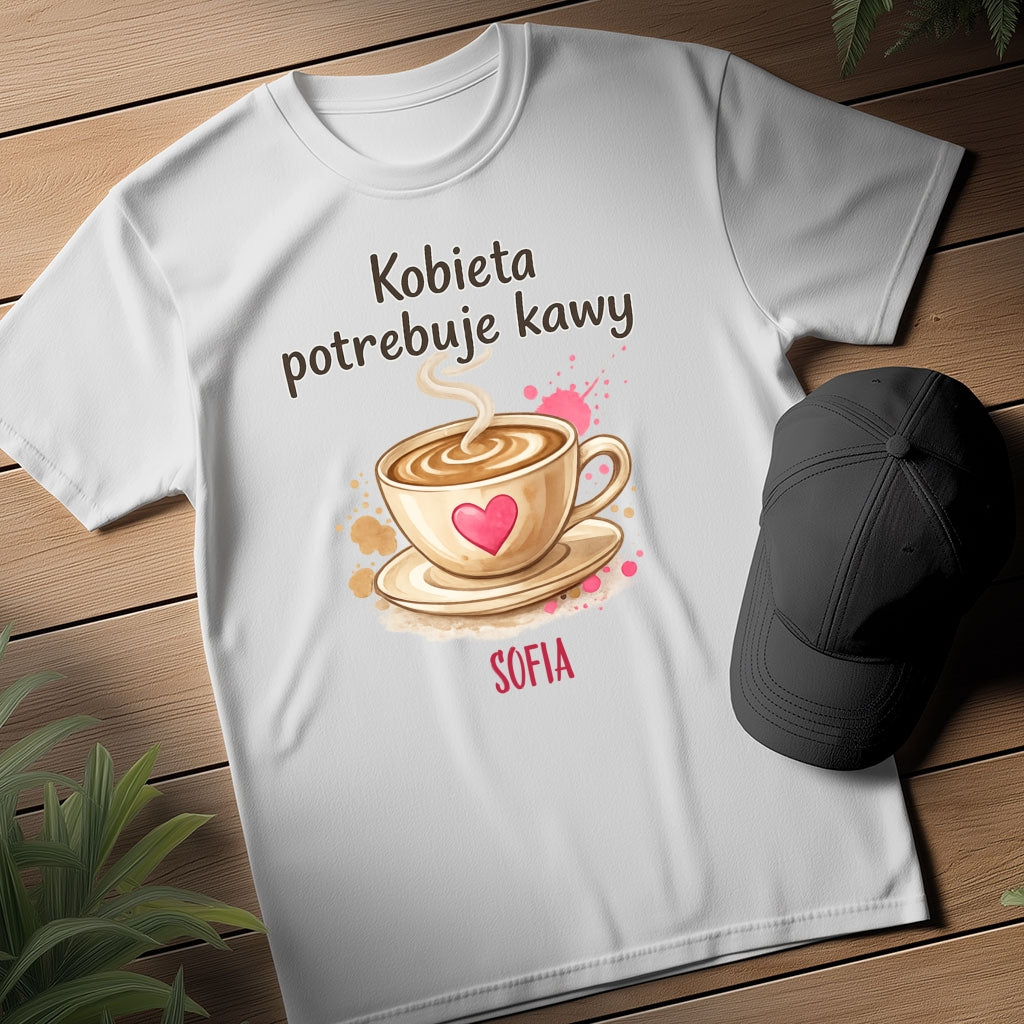 Personalizowana bluza „Kobieta potrzebuje kawy” z imieniem – bluza dla miłośniczki kawy – prezent dla niej