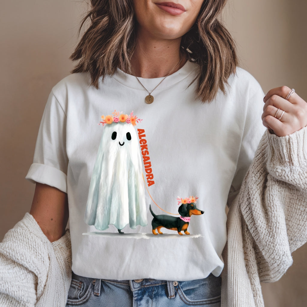 Koszulka Unisex „Halloweenowy Spacer” – personalizowana z duszkiem i pieskiem