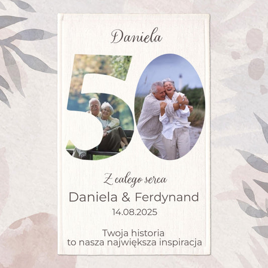 Ręcznik personalizowany ze zdjęciem, imionami i datą – prezent na 50. rocznicę ślubu.